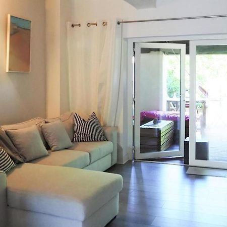Holiday Home With Shared Pool แซ็งต์-มารี-เดอ-ลา-แมร์ ภายนอก รูปภาพ